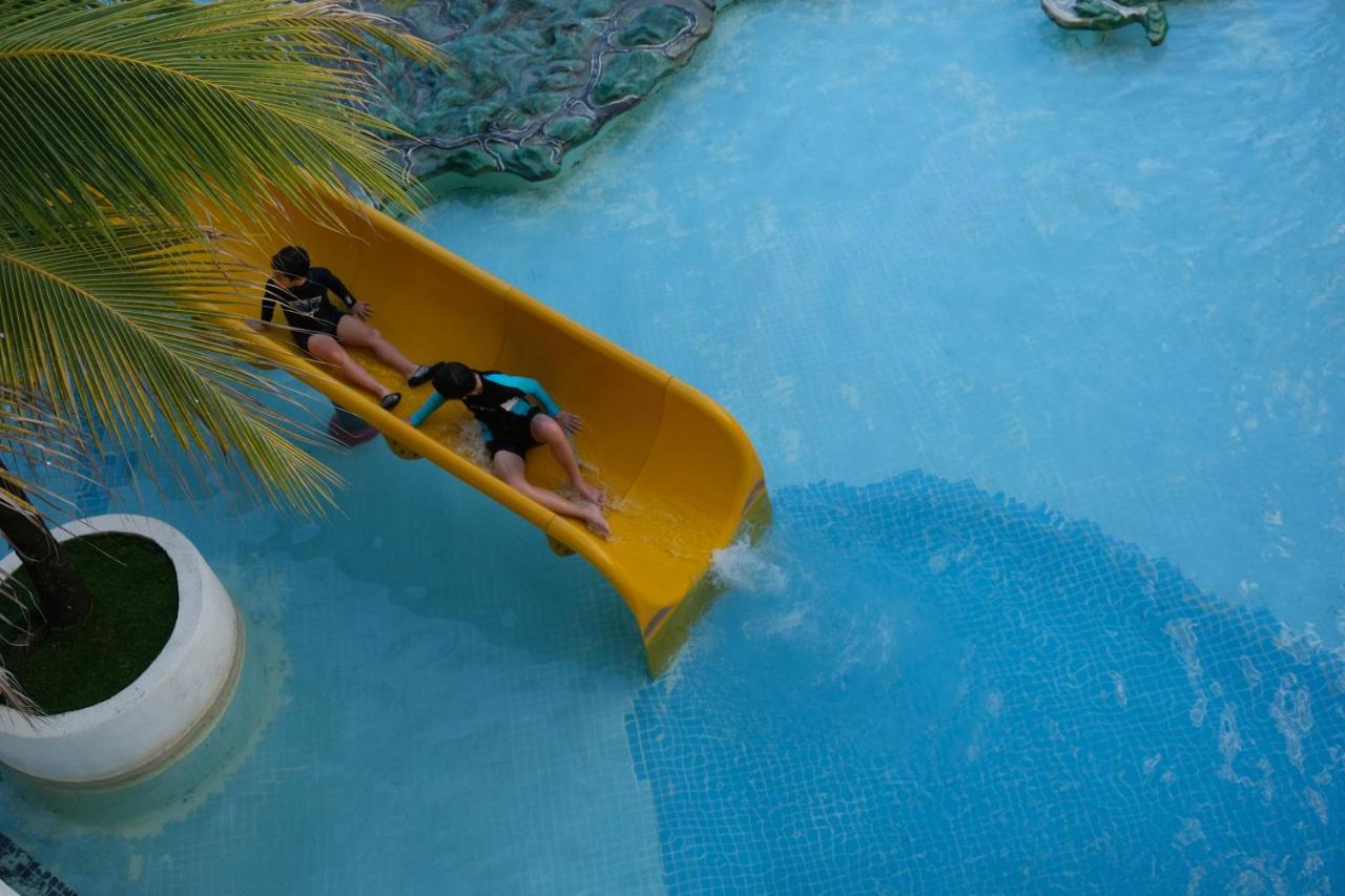 לנגקאווי Landcons Hotel & Resort מראה חיצוני תמונה